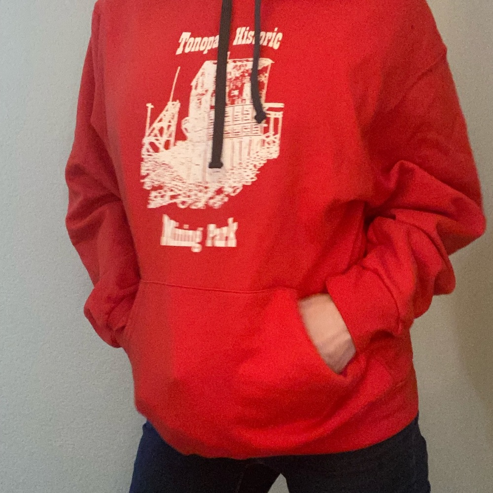 Tonopah, NV mining park, red sweatshirt.NEW